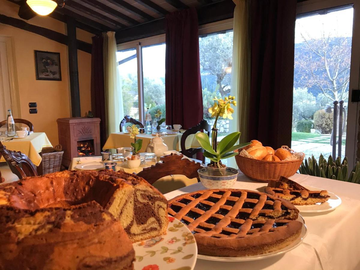 Agriturismo Collerisana 斯波莱托 外观 照片