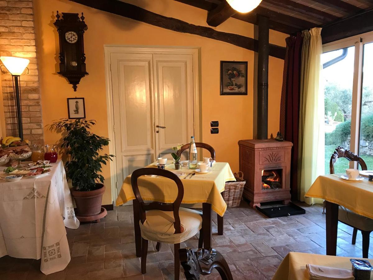 Agriturismo Collerisana 斯波莱托 外观 照片